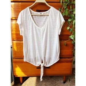 BB Dakota Off White Tee, Size: Medium